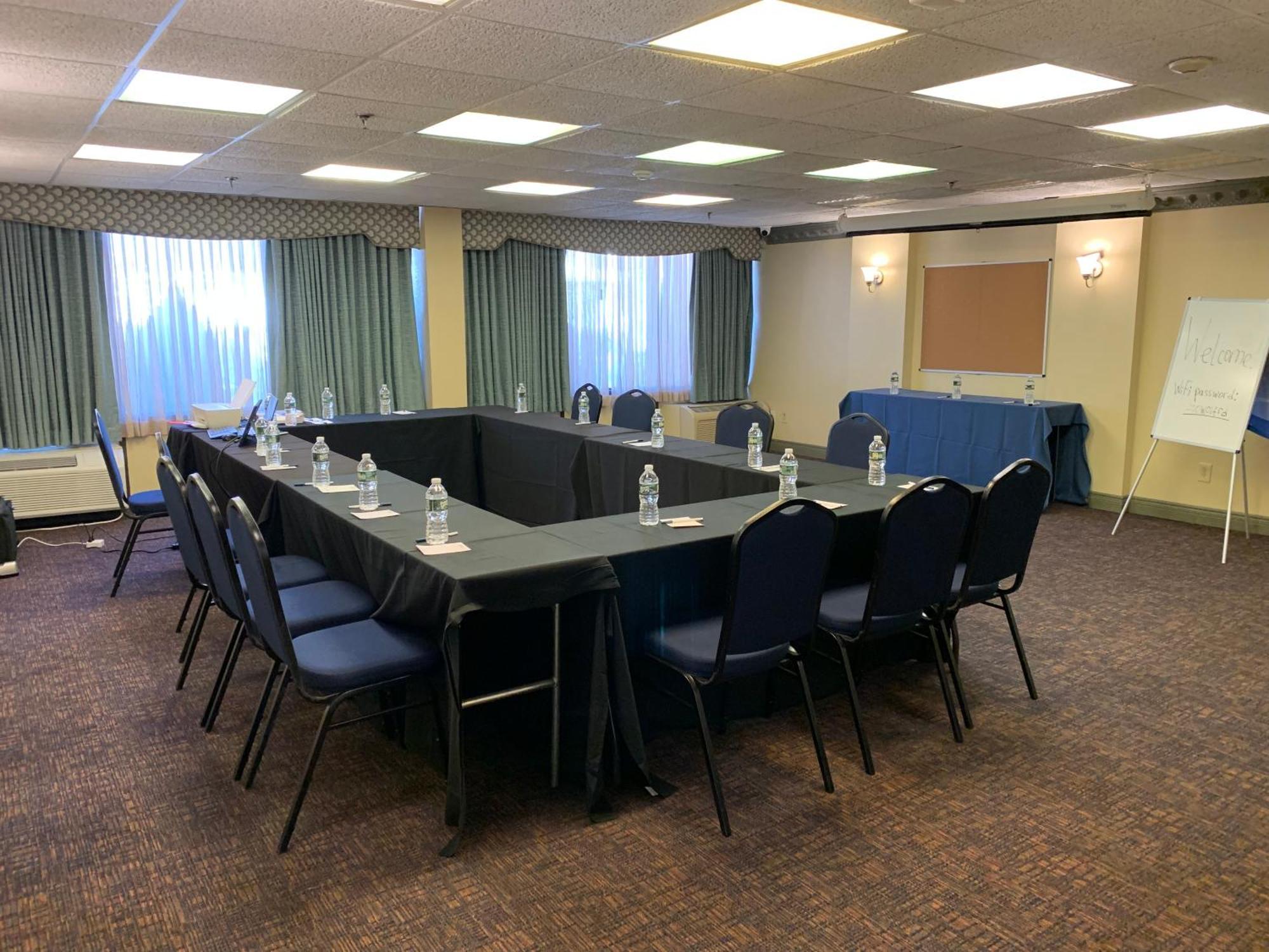Albany Airport Inn מראה חיצוני תמונה